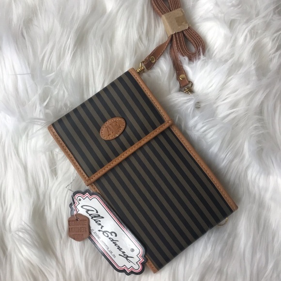 Travel Crossbody - Picture 1 of 3